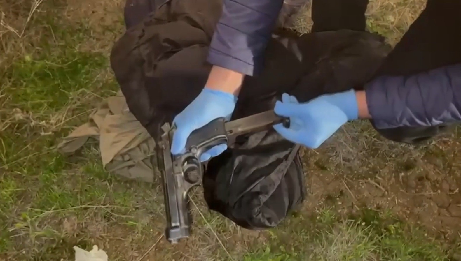 Şanlıurfa&rsquo;da sahte kamu g&ouml;revlisi operasyonu: 3 tutuklama
