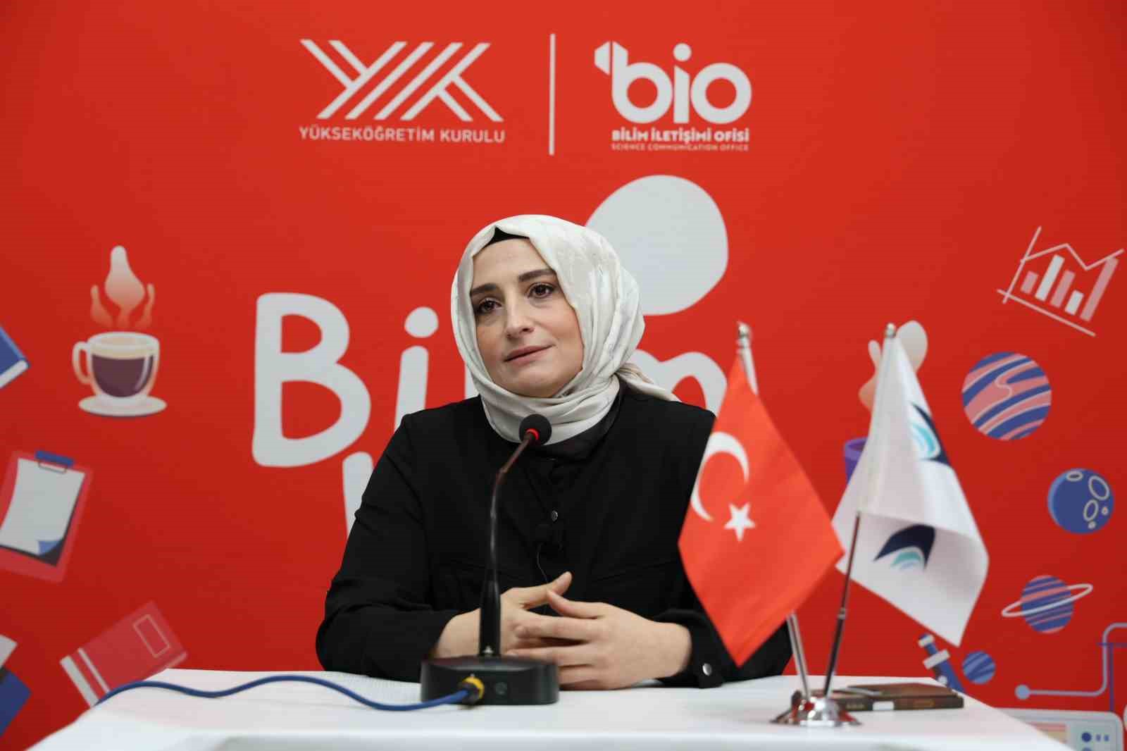 Bilim Kafe&rsquo;de kadın sağlığı ve erken tanının &ouml;nemi konuşuldu
