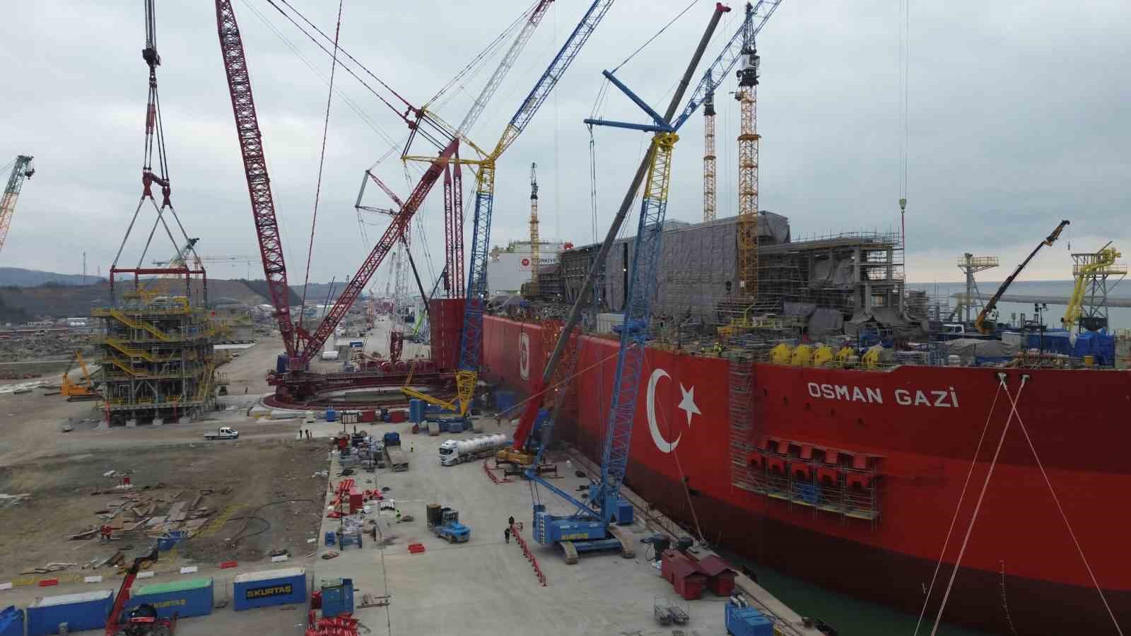 Osman Gazi’ye 2 bin 500 tonluk ünite yerleştirildi