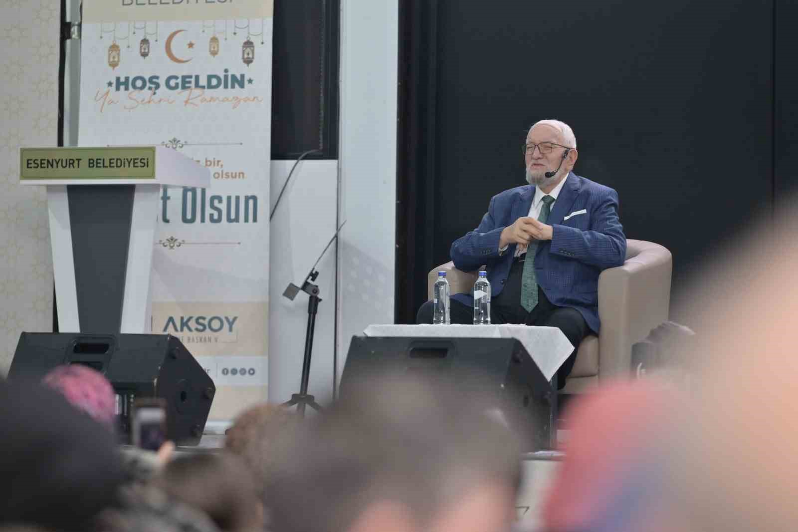 Necmettin Nursa&ccedil;an Esenyurt&rsquo;ta vatandaşlarla buluştu
