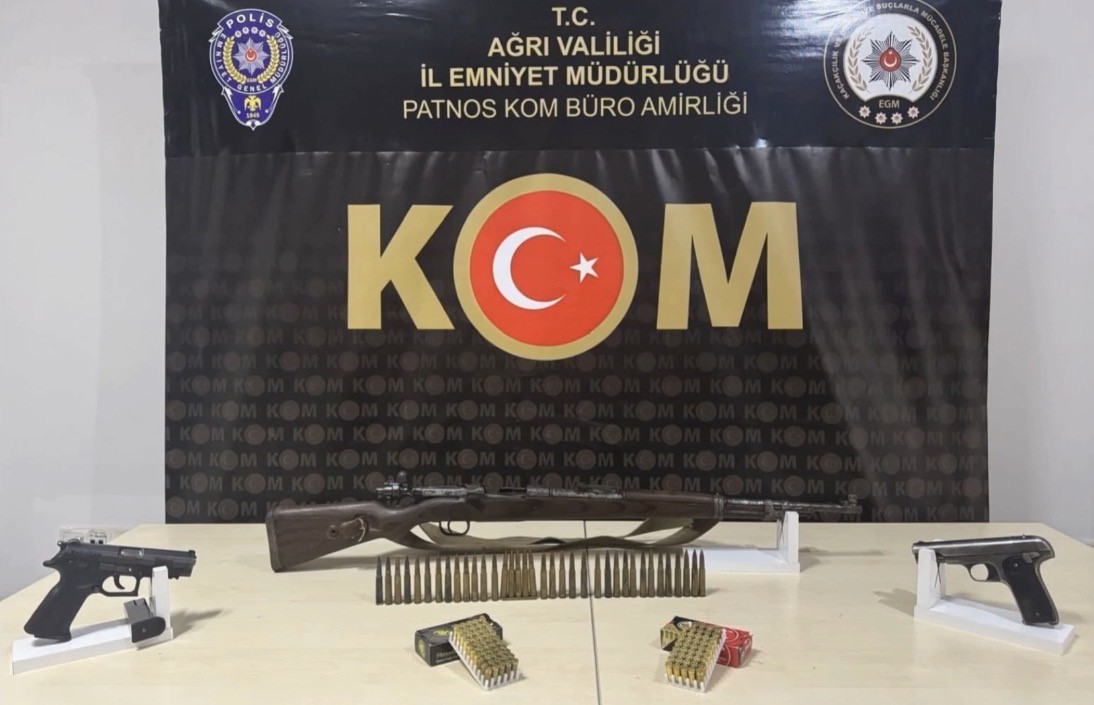 Ağrı’da kaçak sigara ve akaryakıt ele geçirildi