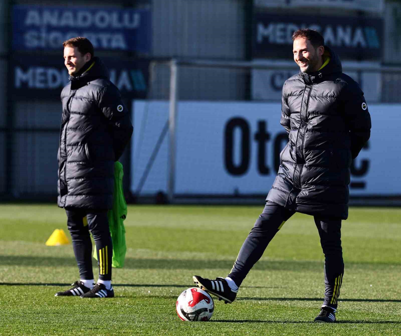 Fenerbah&ccedil;e, Samsunspor ma&ccedil;ı hazırlıklarını tamamladı
