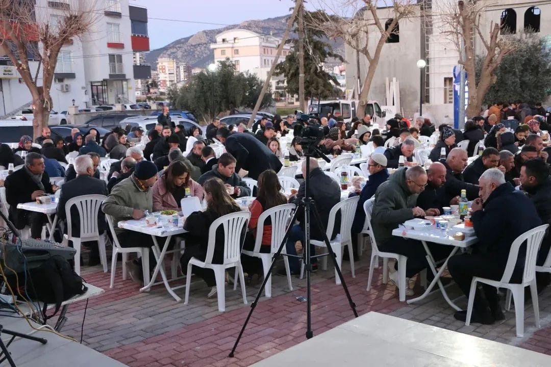 Kozan&rsquo;da taziye ve k&uuml;lt&uuml;r evi dualarla a&ccedil;ıldı
