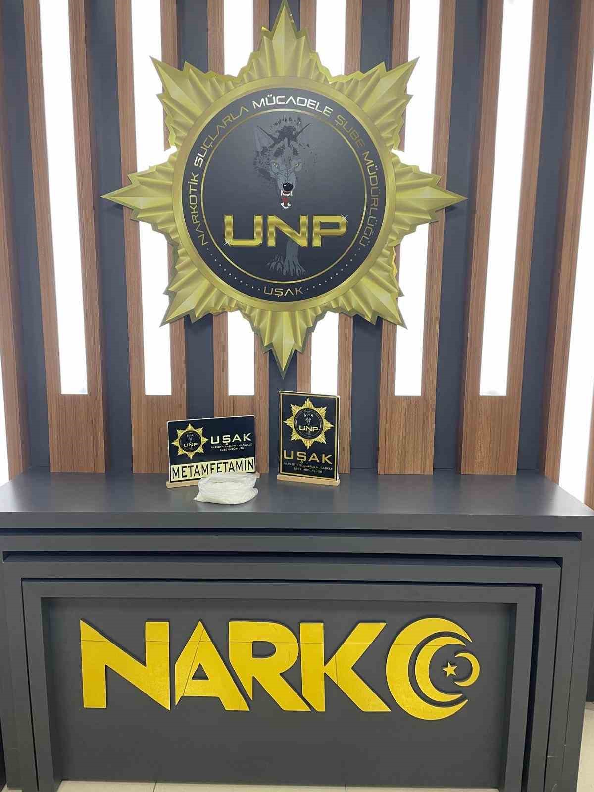 Uşak&rsquo;ta uyuşturucu operasyonu: 3 tutuklama
