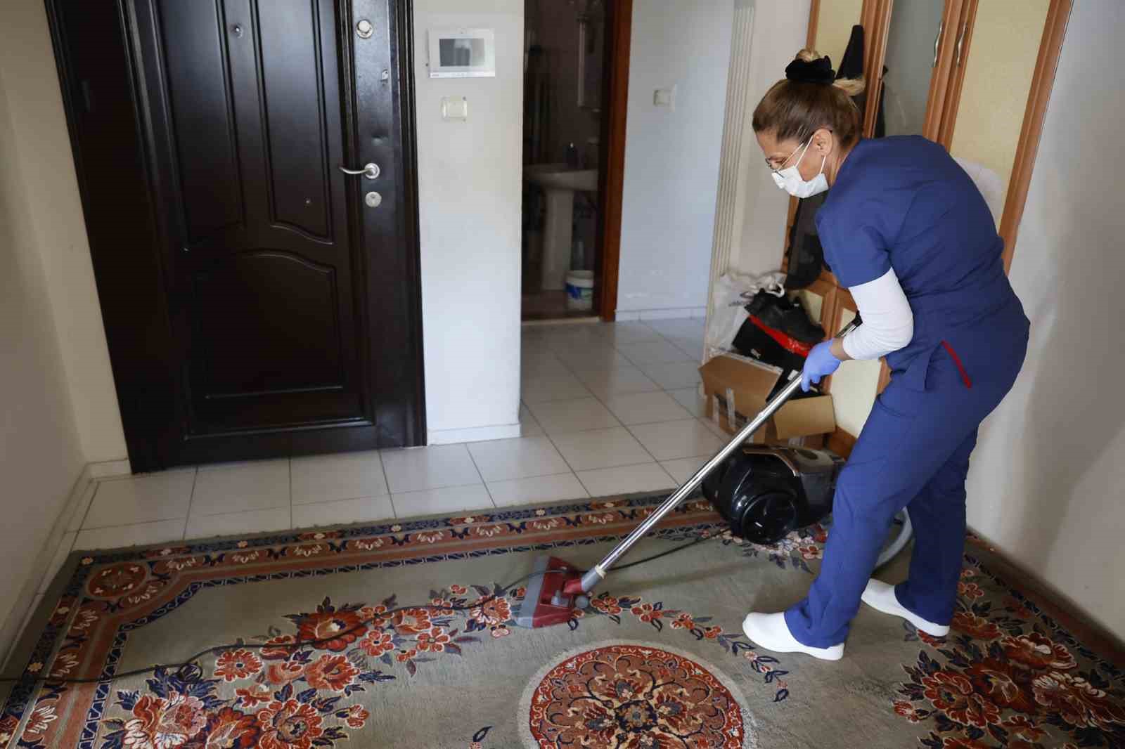 Antalya B&uuml;y&uuml;kşehir Belediyesi ile şehre kadın eli değiyor
