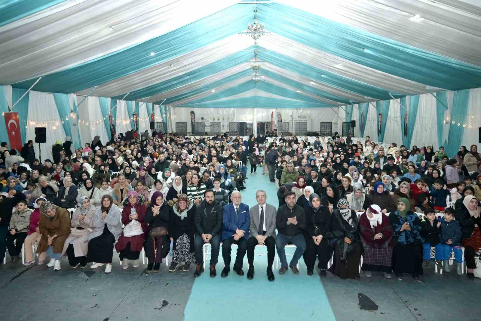 Necmettin Nursaçan Esenyurt’ta vatandaşlarla buluştu