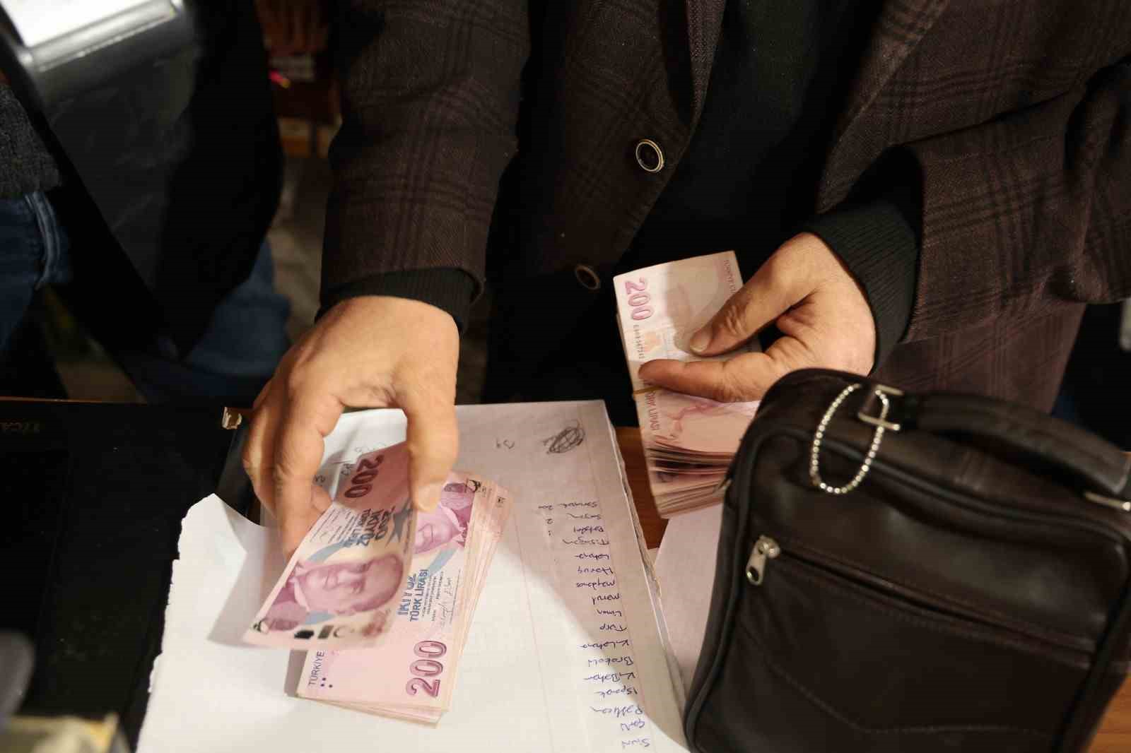 Zimem defteri geleneği Elazığ&rsquo;da yaşatılıyor
