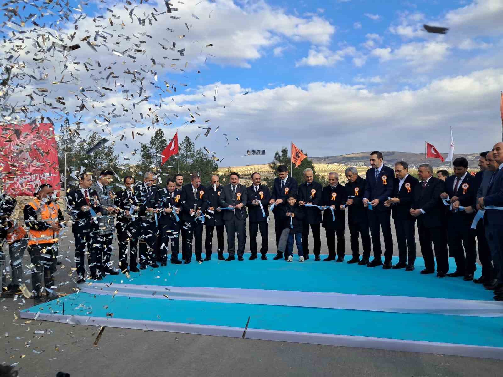 Bakan Uraloğlu: "Kilis’in ulaşım ve iletişim altyapısına 24 yılda yaklaşık 9,3 milyar lira yatırım gerçekleştirdik"