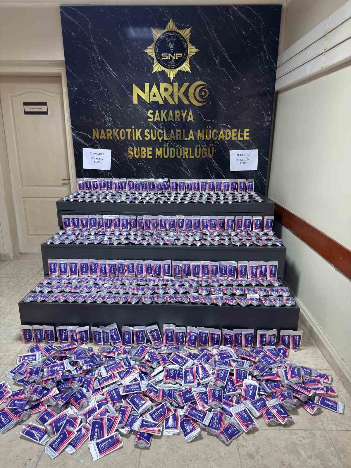 İstanbul’dan Sakarya’ya uyuşturucu getiren şüpheliyi polis kovalamacayla yakaladı