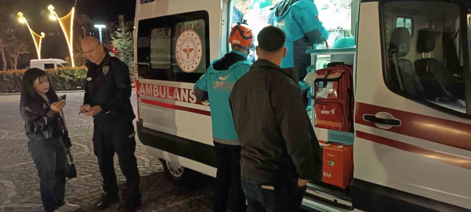 Bing&ouml;l&rsquo;de iki otomobil &ccedil;arpıştı: 4 yaralı
