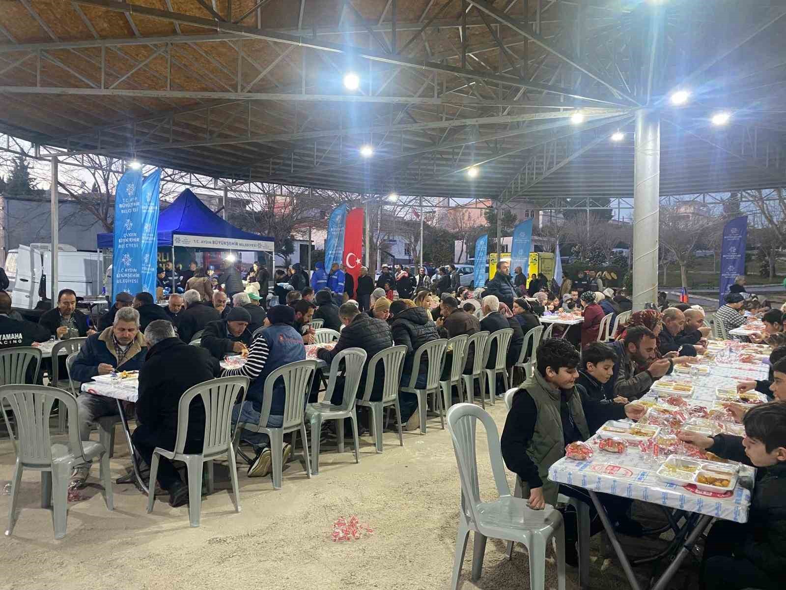 Aydınlılar, B&uuml;y&uuml;kşehirin iftar sofralarında buluşuyor
