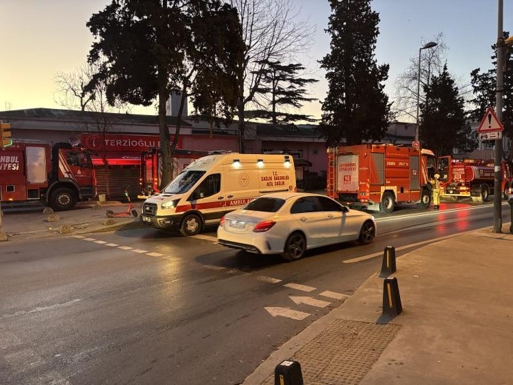 Metin Sabancı Baltalimanı Kemik Hastalıkları Eğitim ve Araştırma Hastanesi&rsquo;nde yangın: 11 hasta tahliye edildi
