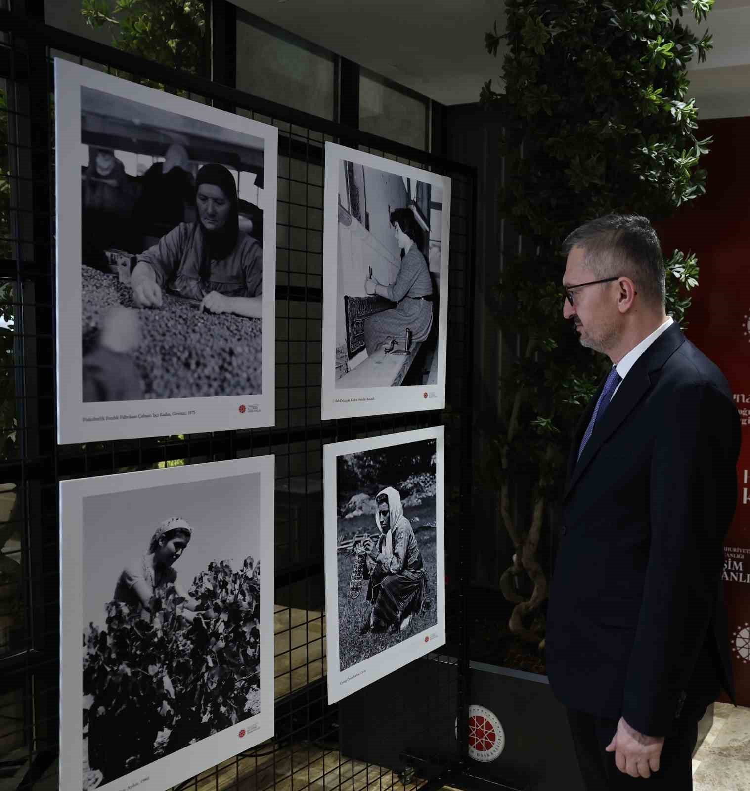 İletişim Başkanı Duran: "28 Şubat s&uuml;recinde yaşanan engellemeler ş&uuml;k&uuml;rler olsun bug&uuml;n artık aşılmıştır"
