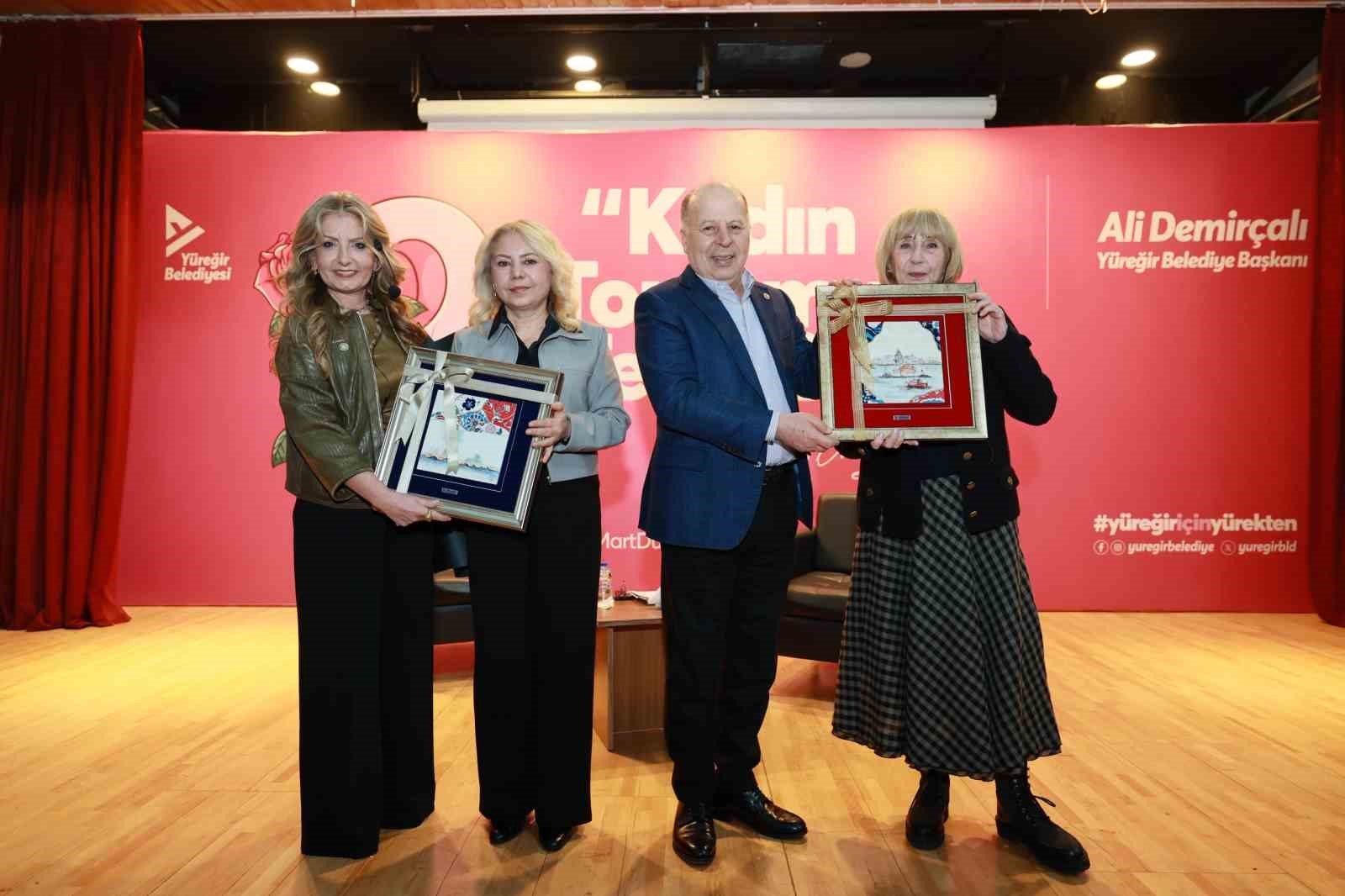 Adana&rsquo;da "Cumhuriyet Işığında Edebiyat ve Kadın" s&ouml;yleşisi
