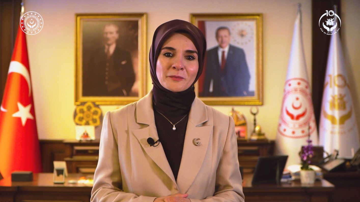 Bakan G&ouml;ktaş: "Kadın g&uuml;&ccedil;l&uuml;yse toplum g&uuml;&ccedil;l&uuml;d&uuml;r, toplum g&uuml;&ccedil;l&uuml;yse T&uuml;rkiye g&uuml;&ccedil;l&uuml;d&uuml;r"
