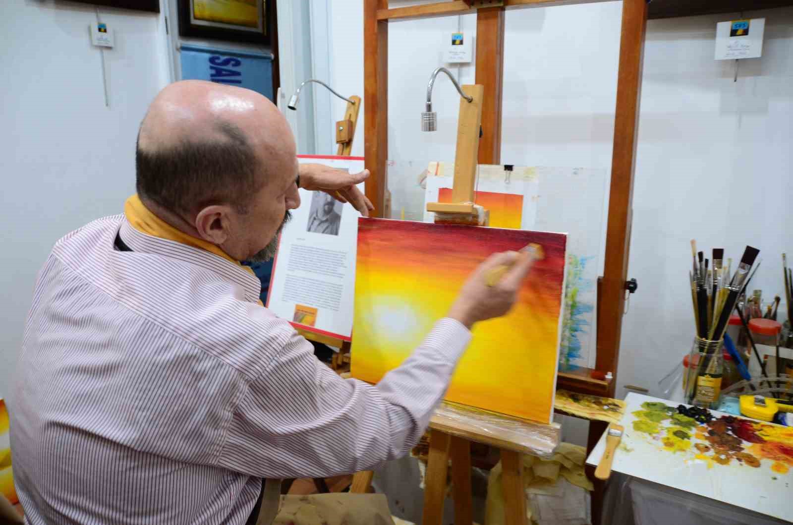 Bir bisk&uuml;vi kutusuyla başladı, 15 bine yakın par&ccedil;adan oluşan etnografya koleksiyonuna d&ouml;n&uuml;şt&uuml;
