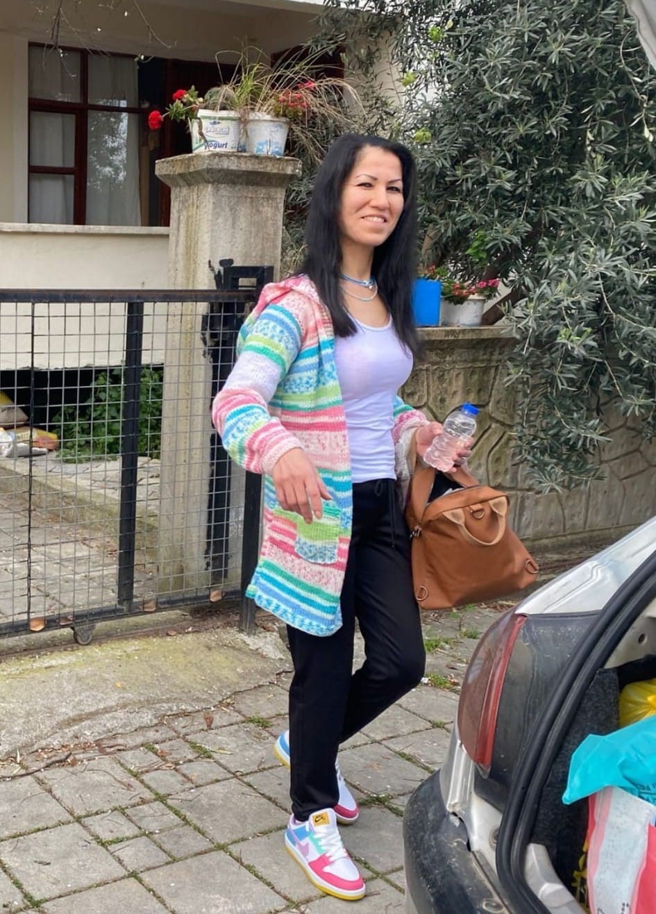 Eşi tarafından bı&ccedil;aklanan kadın hayatını kaybetti
