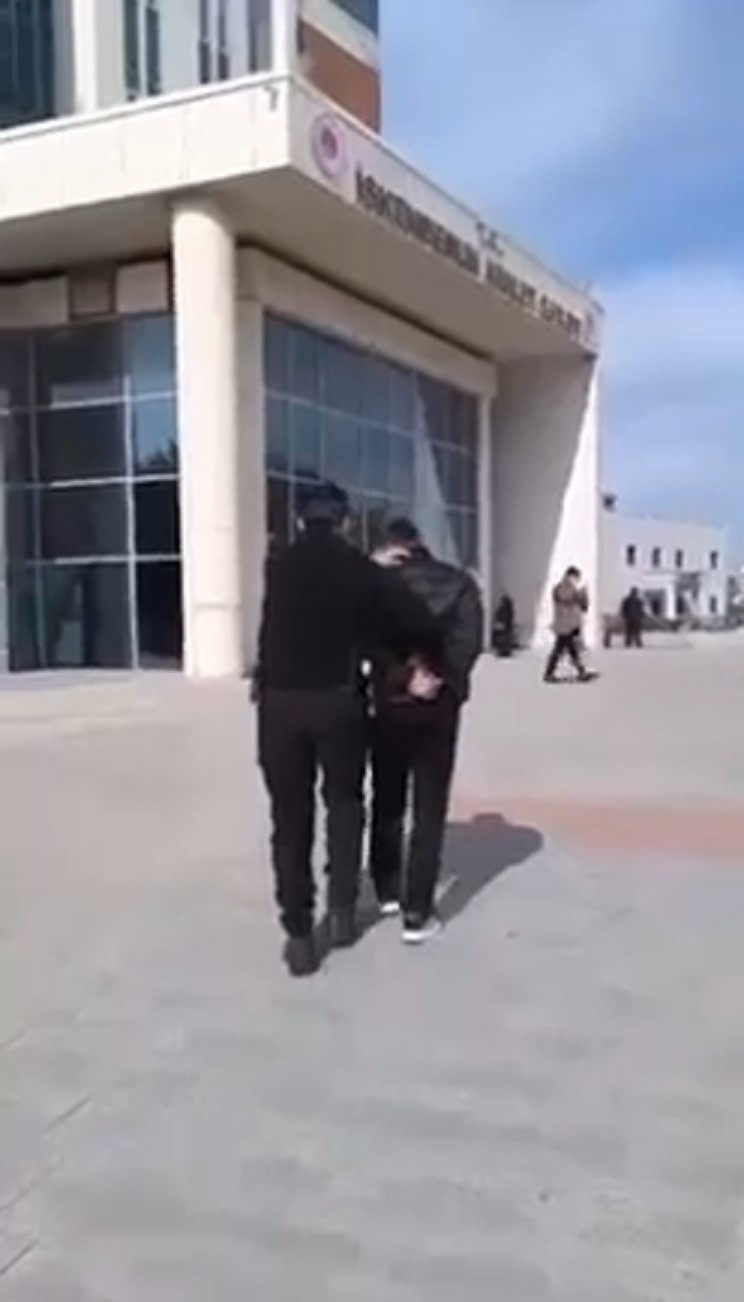 Hatay’da aranması olan 2 kişi tutuklandı