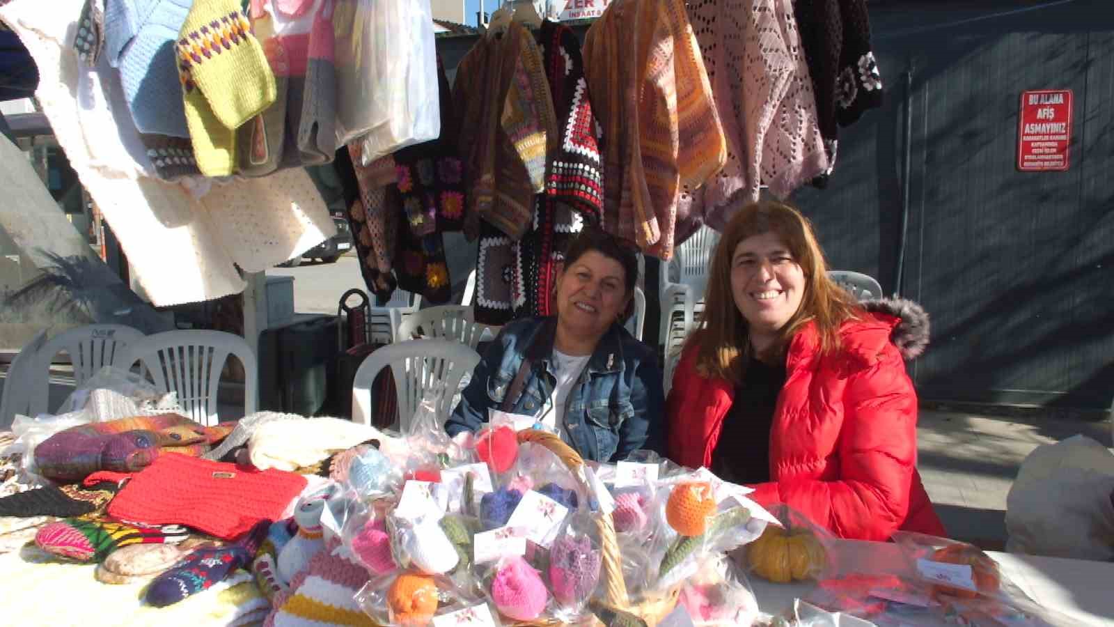 Balıkesir&rsquo;de kadınların el emeği g&ouml;r&uuml;c&uuml;ye &ccedil;ıktı
