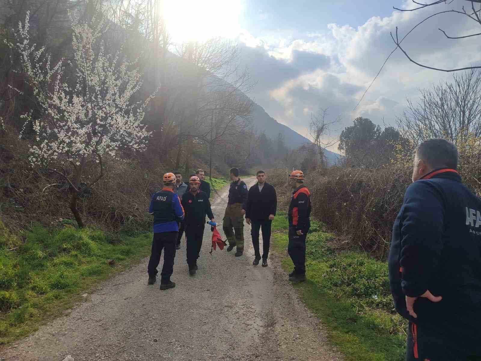 Bursa’da dağlık alanda mahsur kalan yaralı vatandaş kurtarıldı