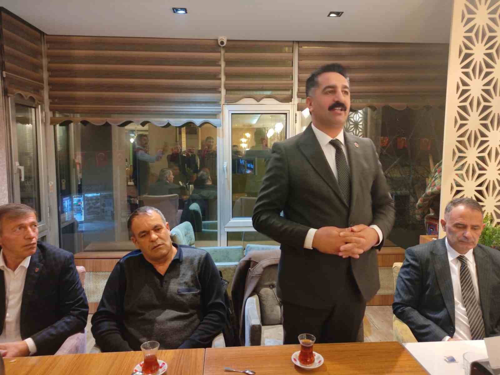 &Ouml;zer, (AESOB) başkan adaylığını a&ccedil;ıkladı
