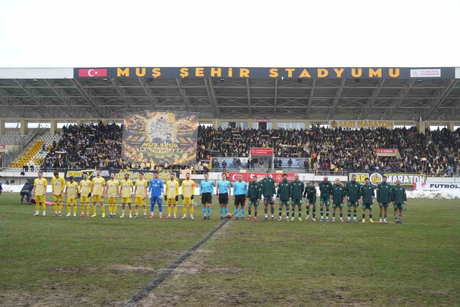 TFF 2. Lig: Muş Spor Kulübü: 0 - Bursaspor: 1