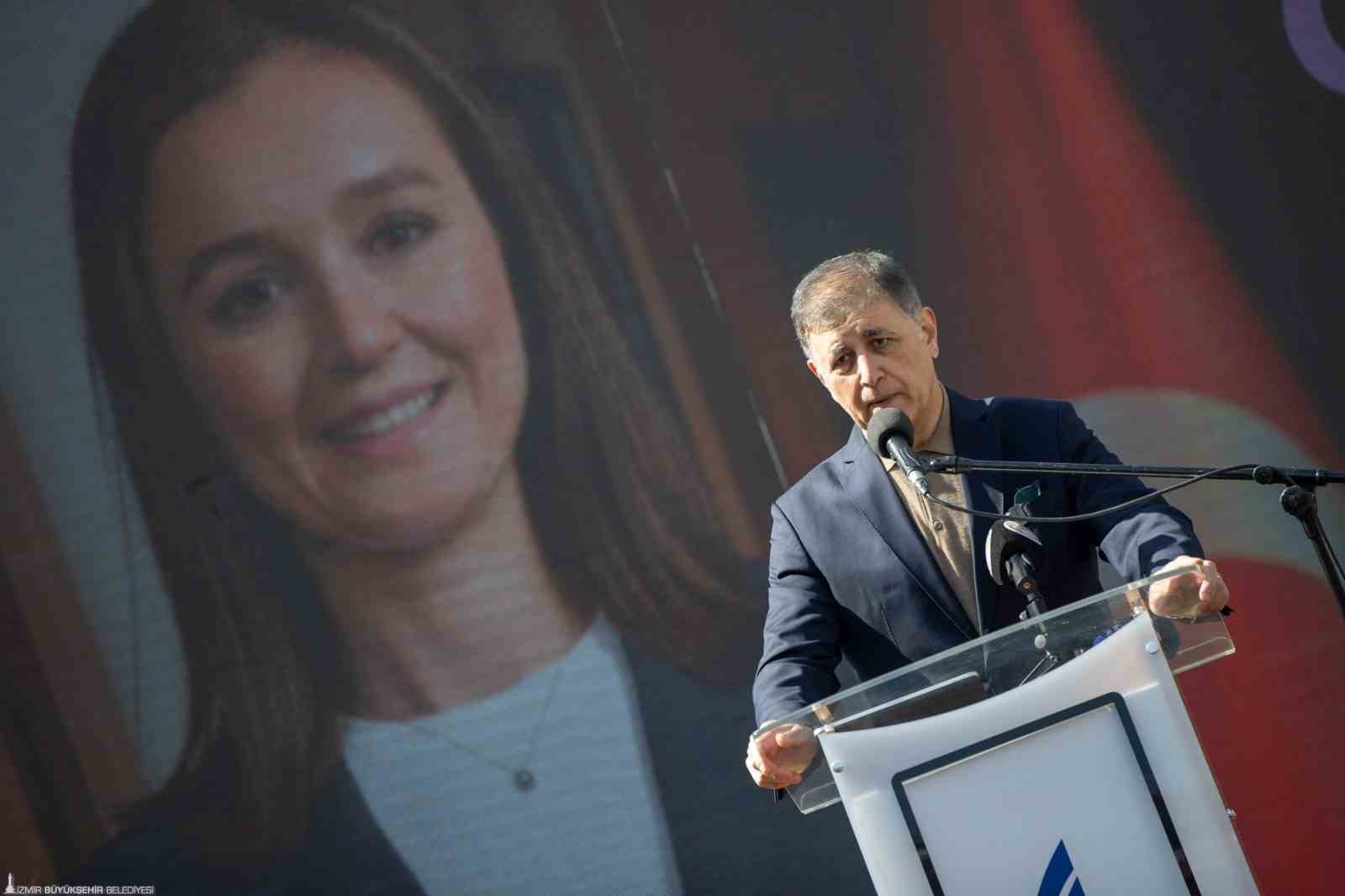 Başkan Cemil Tugay: "M&uuml;cadeleyi lafta değil, ger&ccedil;ekte yapmak gerekir"
