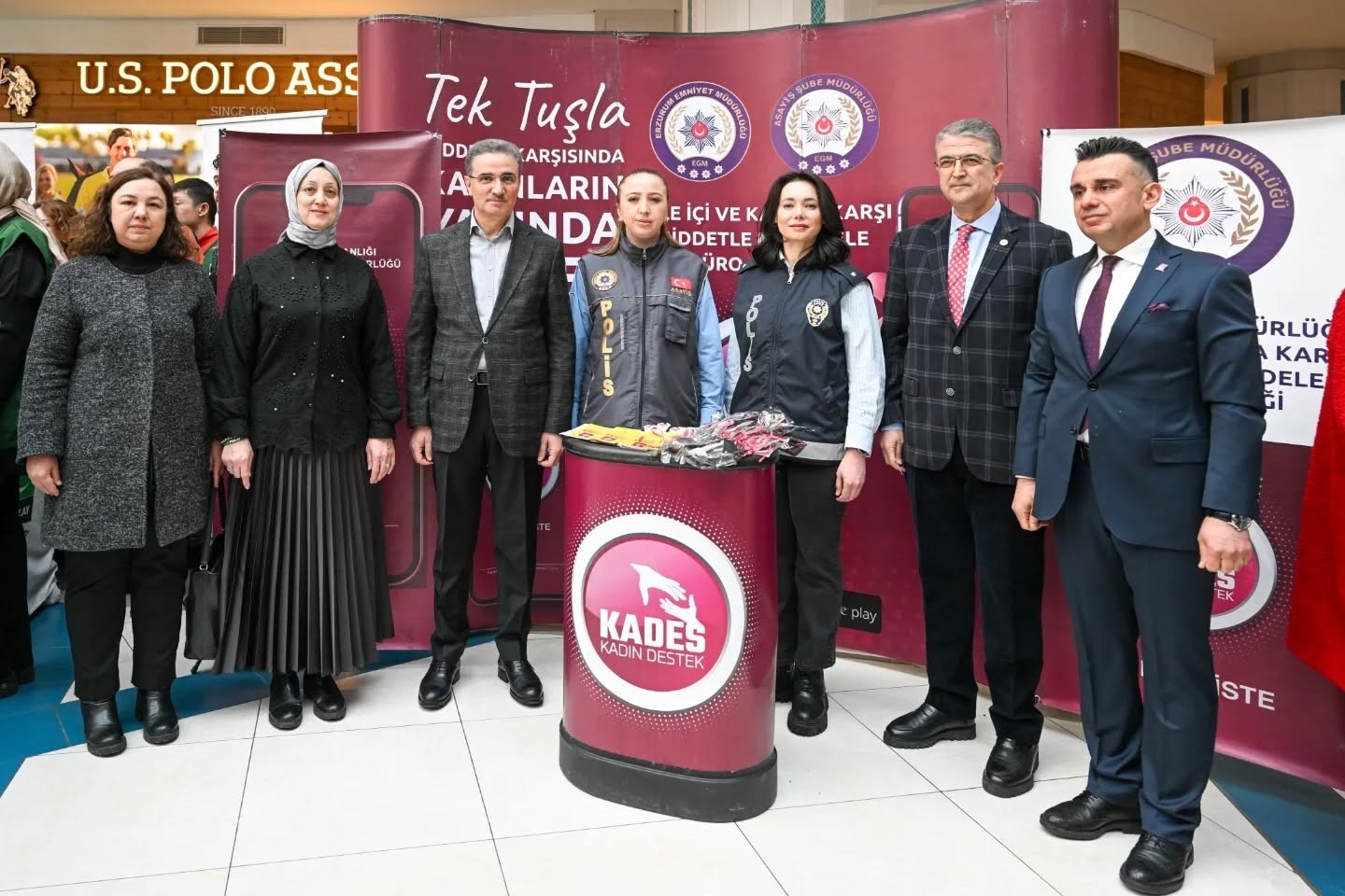 Erzurum&rsquo;da kadın temalı farkındalık sergisi
