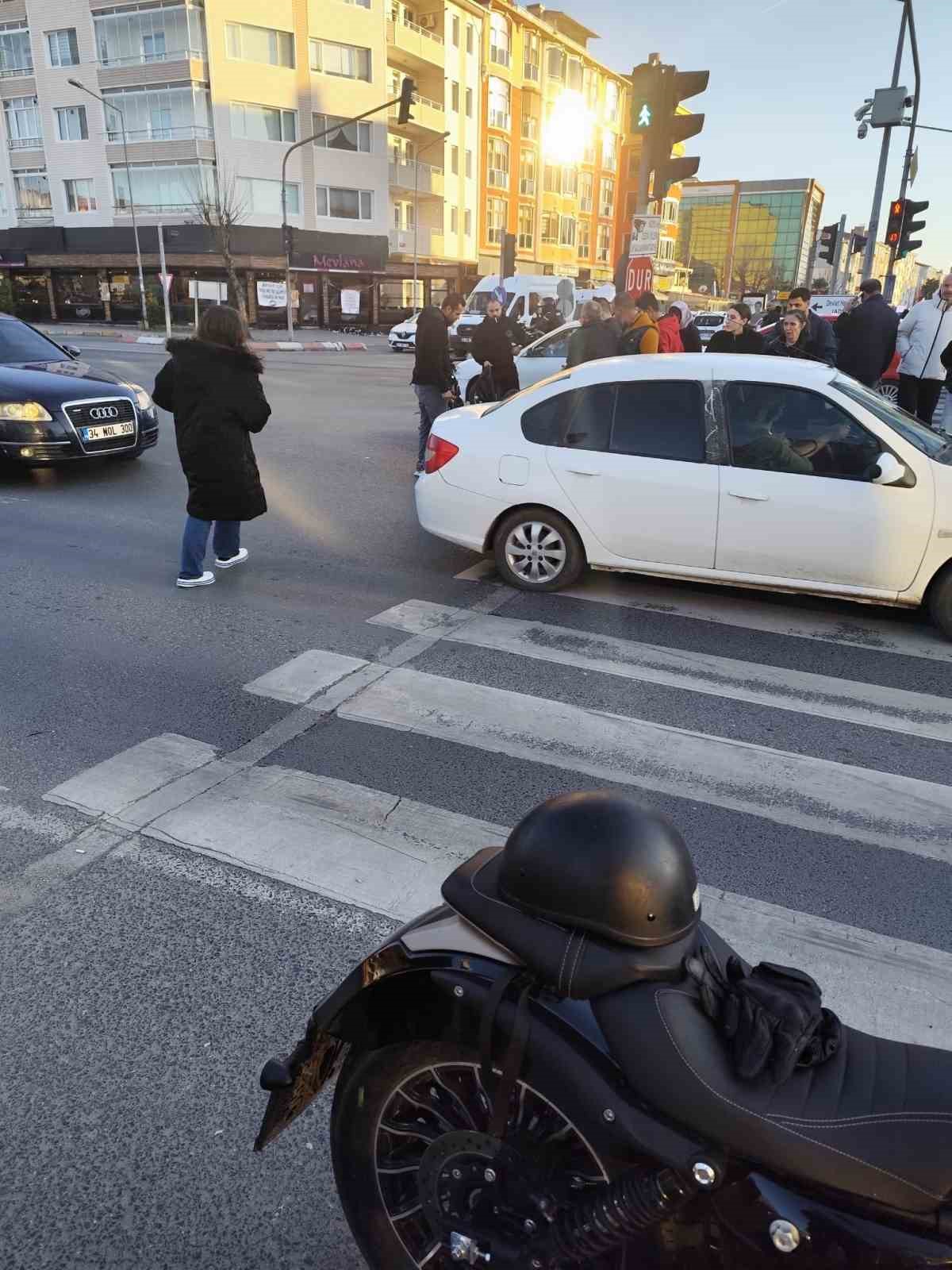 L&uuml;leburgaz&rsquo;da trafik kazası: 1 yaralı
