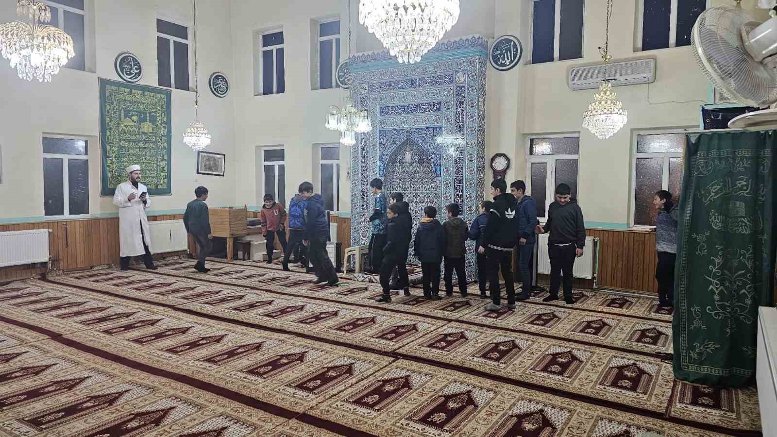 Eskişehir&rsquo;de camii-gen&ccedil;lik buluşması
