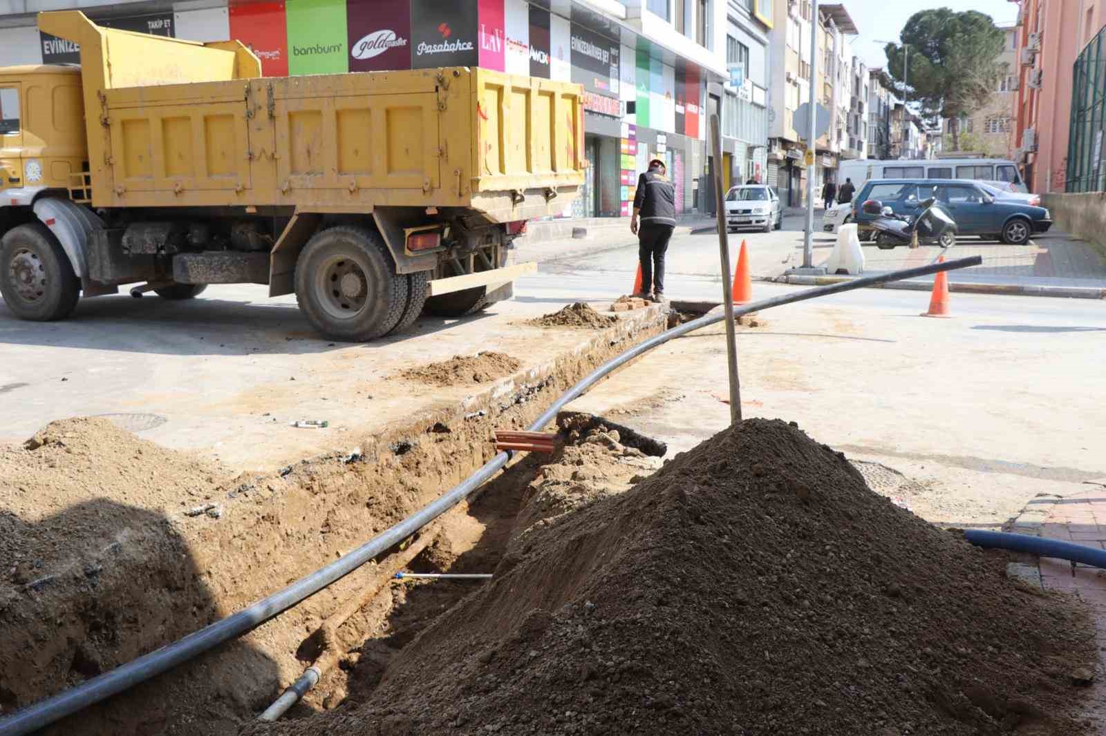 Nazilli&rsquo;nin 50 yıllık iyi su hattı yenilendi
