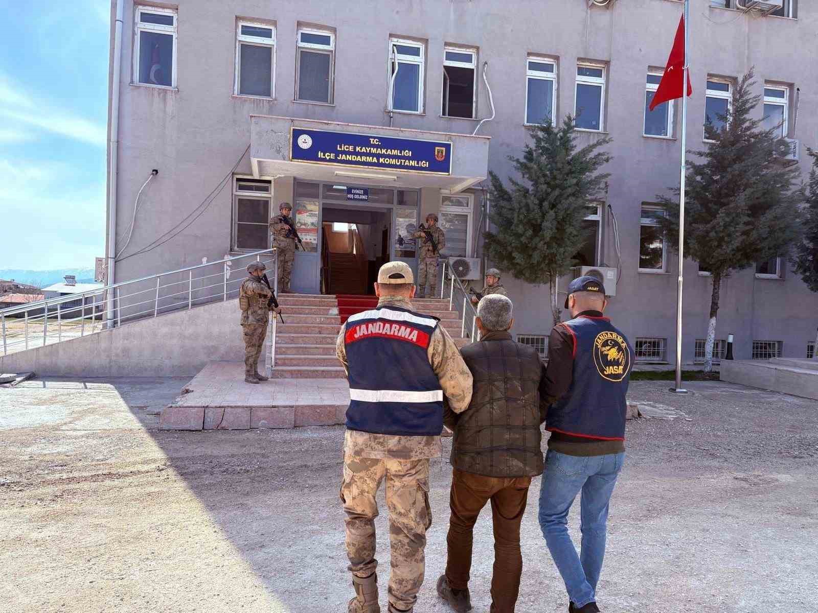 Diyarbakır’da 13 yıldır cinayet ve çeşitli suçlardan aranan şahıs yakalandı