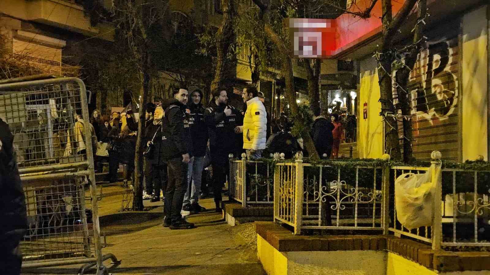 Oyuncu Ufuk Bayraktar ile yürüyüşe katılan kadınlar arasında gerginlik