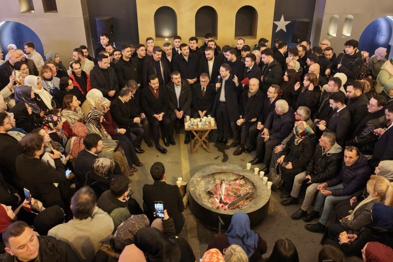 Bakanlar Akın G&uuml;rlek ve Yusuf Tekin ateş başında vatandaşlarla buluştu
