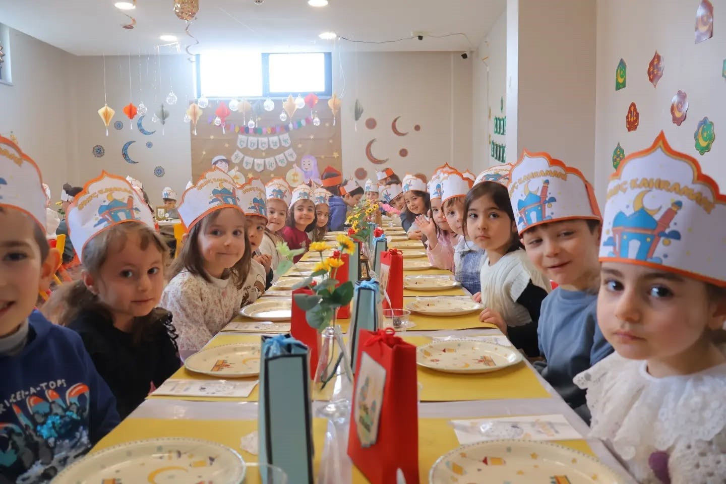 Bayburt&rsquo;ta minikler &ccedil;ocuk iftarında ramazan sevincini yaşadı
