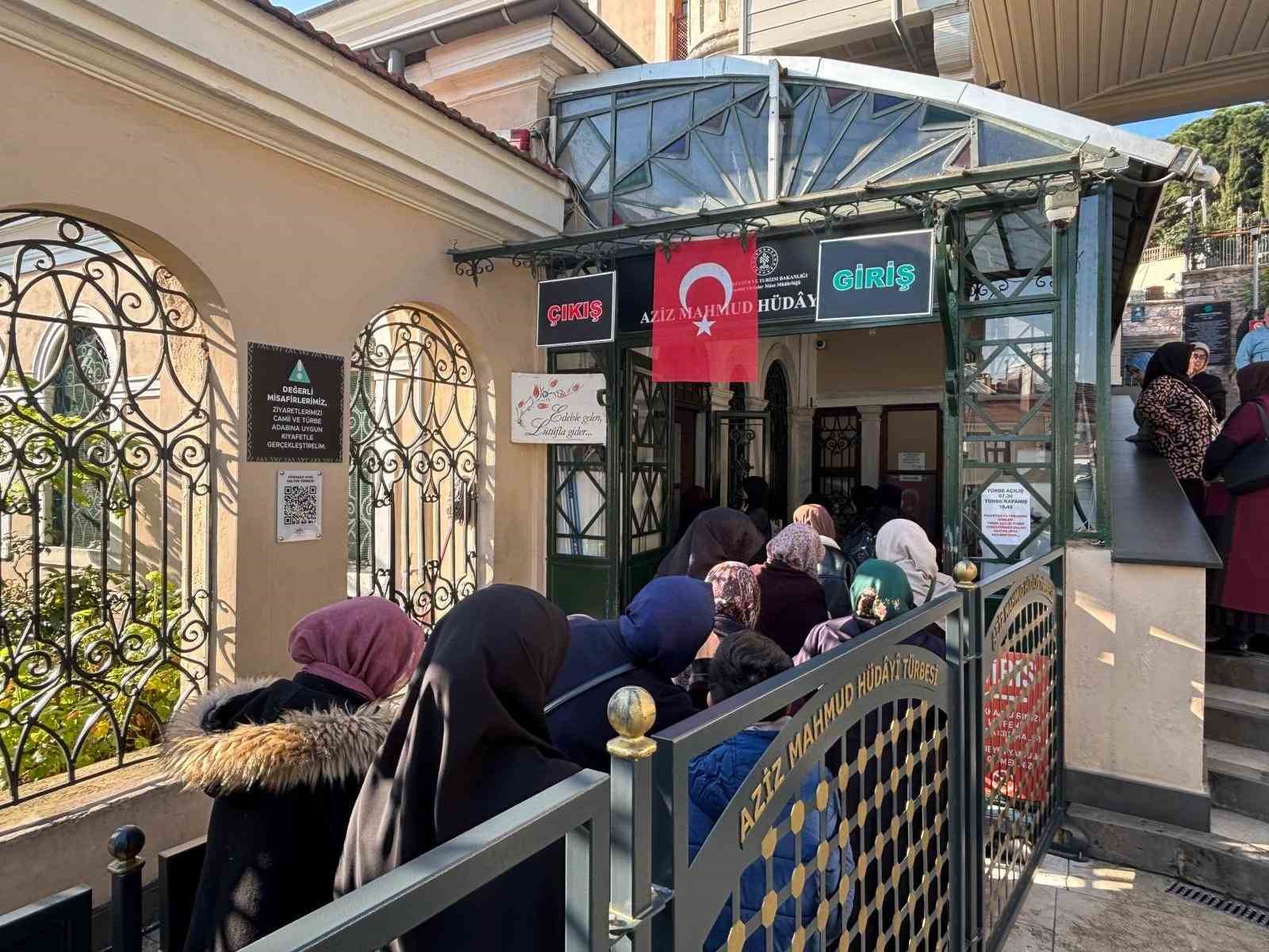 Kağıthane Belediyesi&rsquo;nden Ramazan&rsquo;a &ouml;zel tarihi cami ve t&uuml;rbelere ziyaret programı
