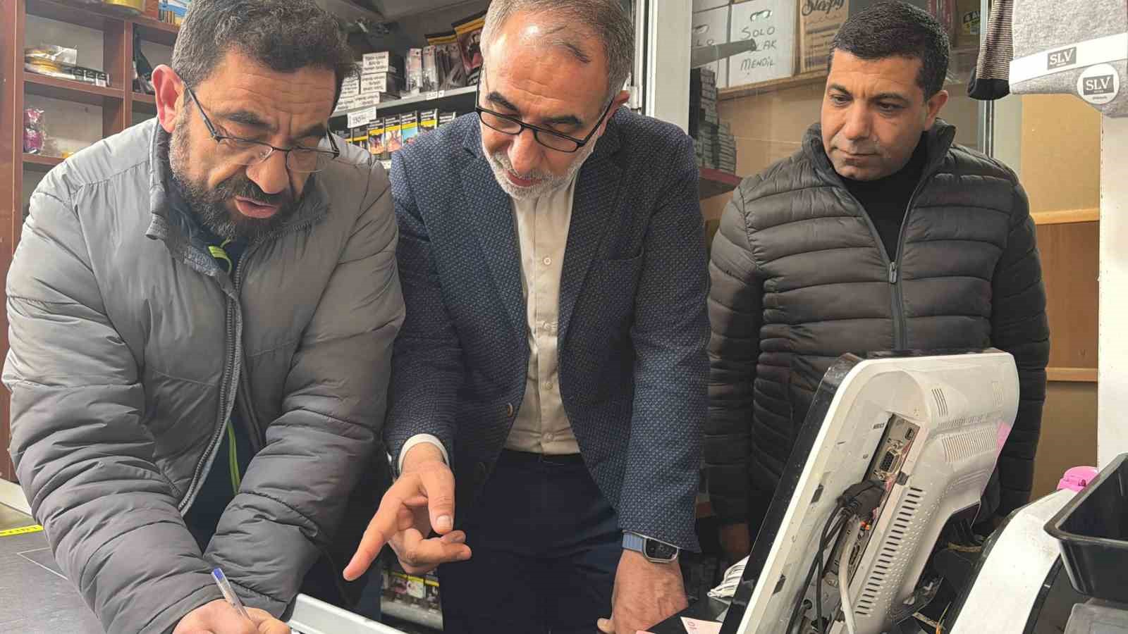 100 farklı noktada yetim ve &ouml;ks&uuml;zlerin bor&ccedil;ları kapatıldı
