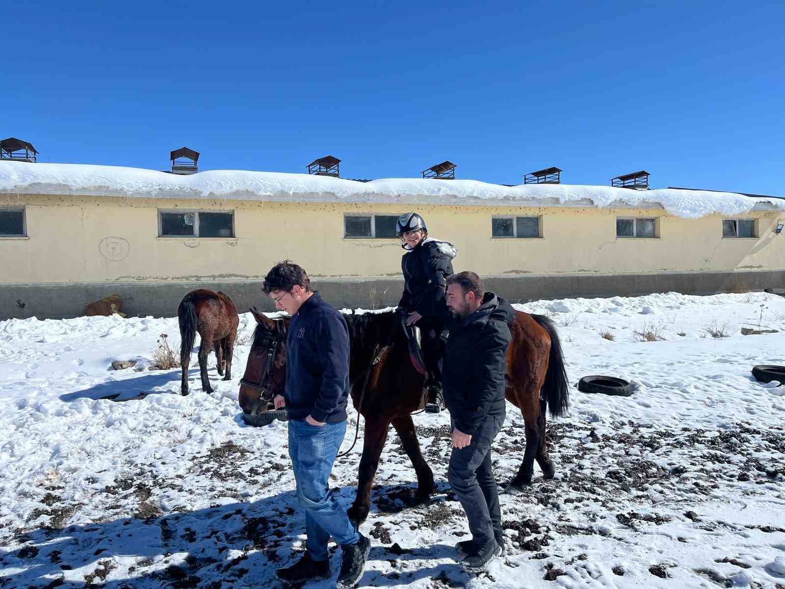Kars&rsquo;ta &ouml;zel &ouml;ğrenciler i&ccedil;in anlamlı etkinlik
