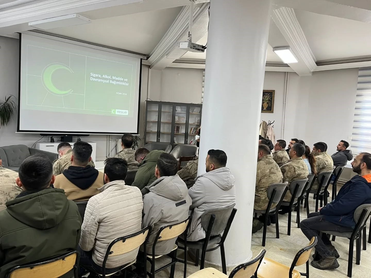 Kars’ta jandarmaya bağımlılıkla mücadele eğitimi