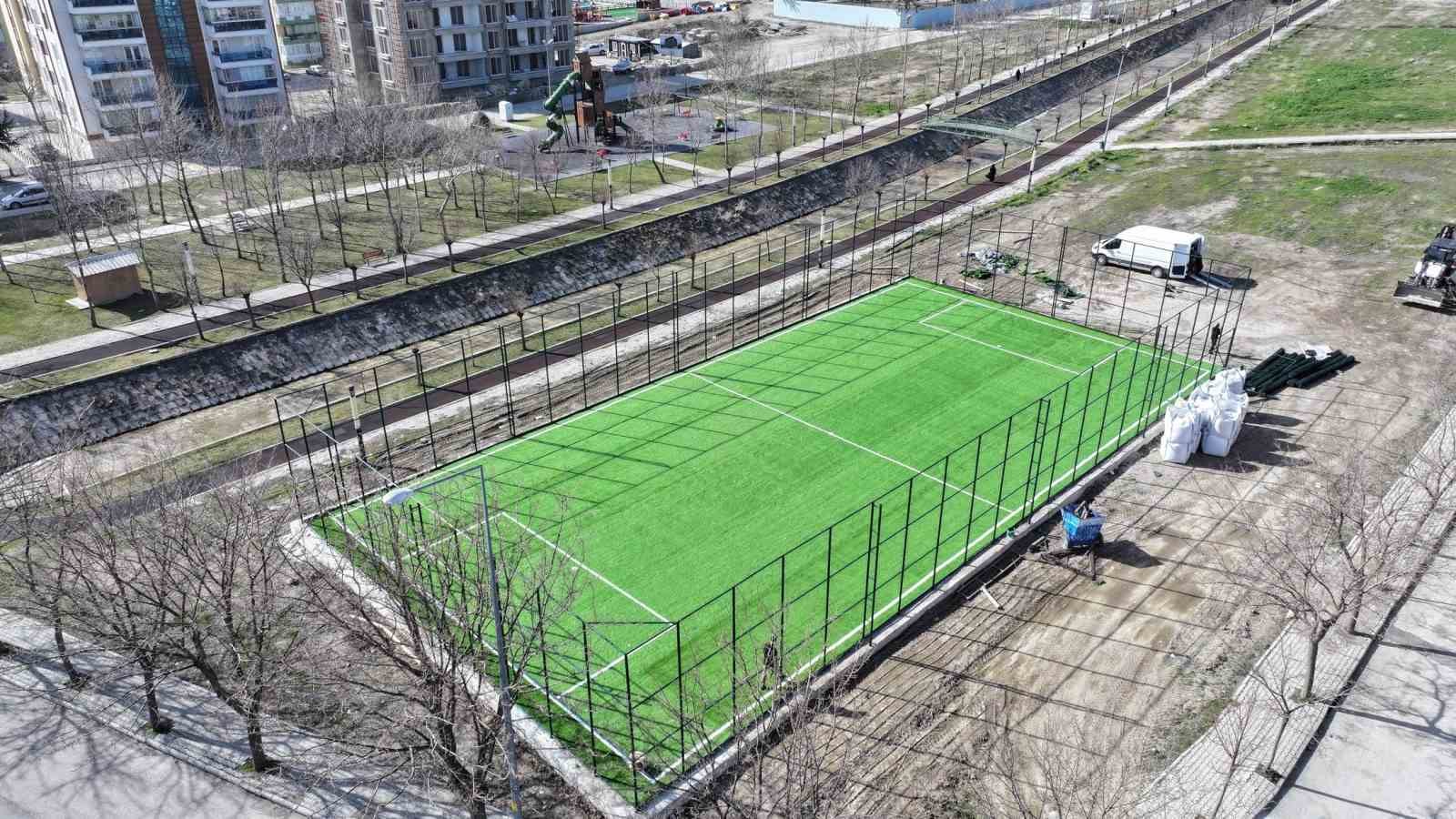 Isparta&rsquo;ya 13 yeni semt sahası geliyor
