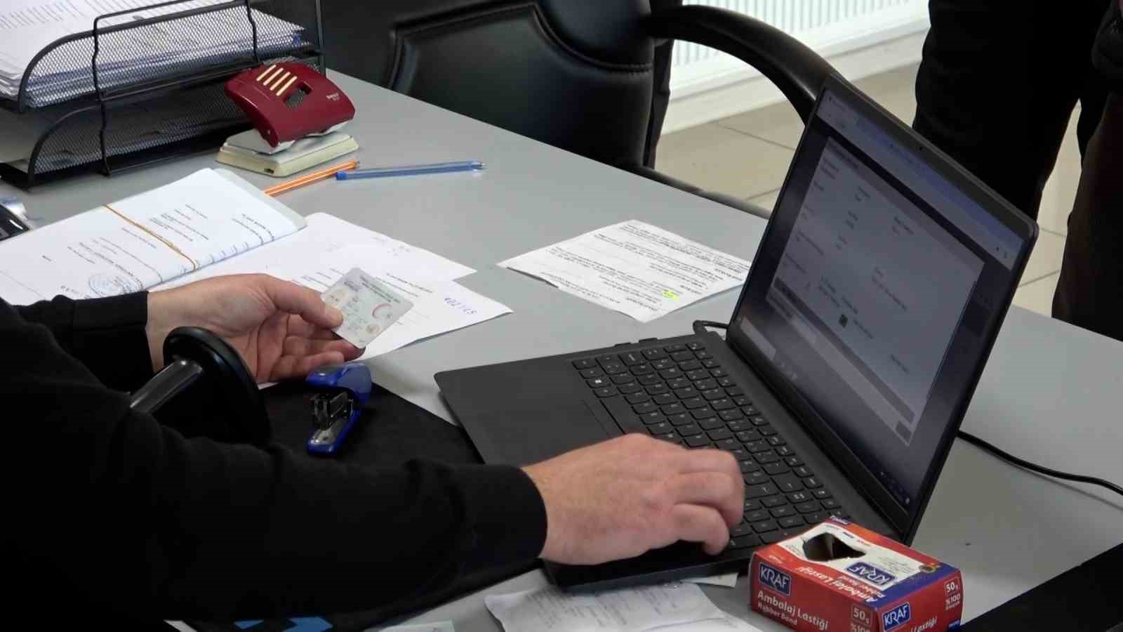 Bolu&rsquo;da APP plakadan ceza yemek istemeyenler şof&ouml;rler odasına akın etti
