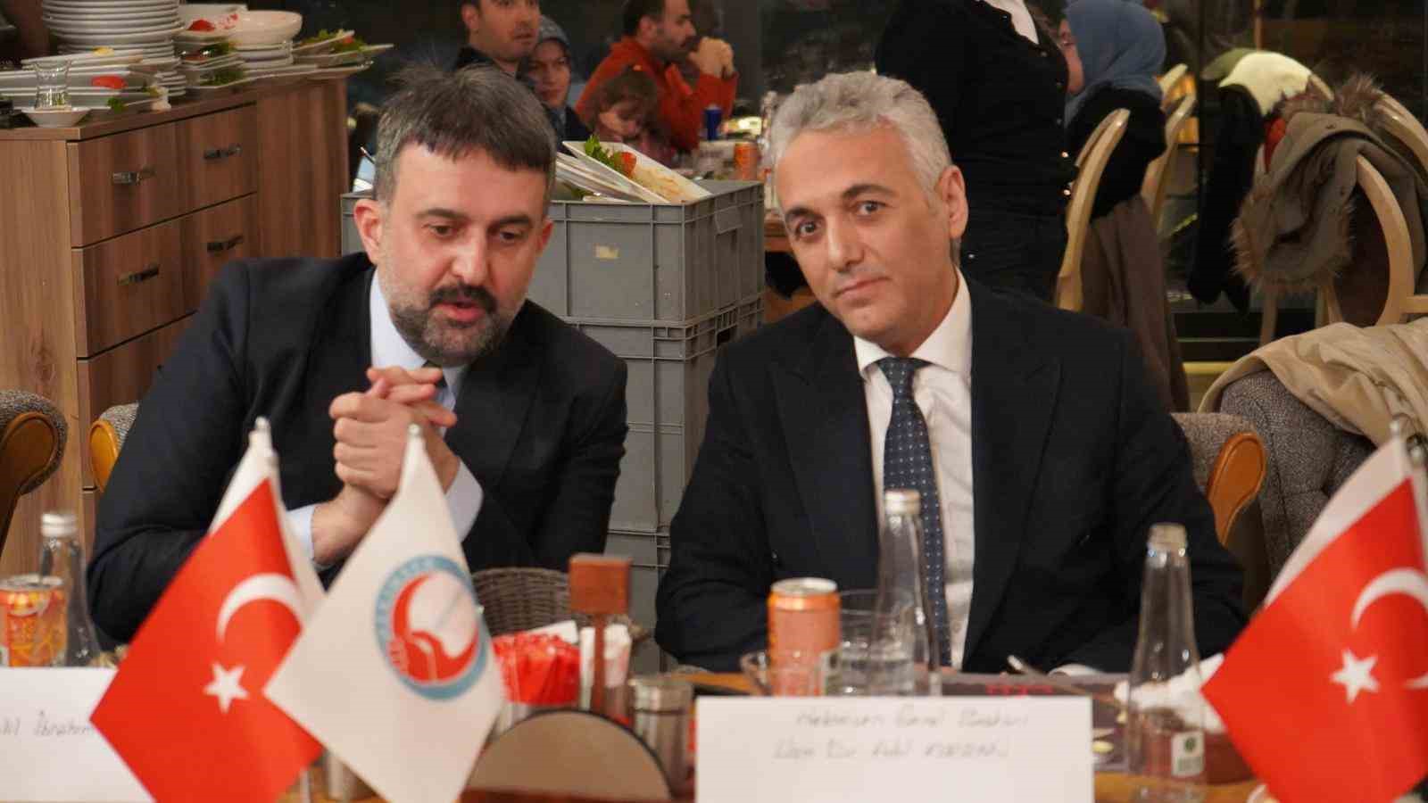 "SAVİM ile T&uuml;rkiye k&uuml;resel hekim kons&uuml;ltasyon merkezi olacak"
