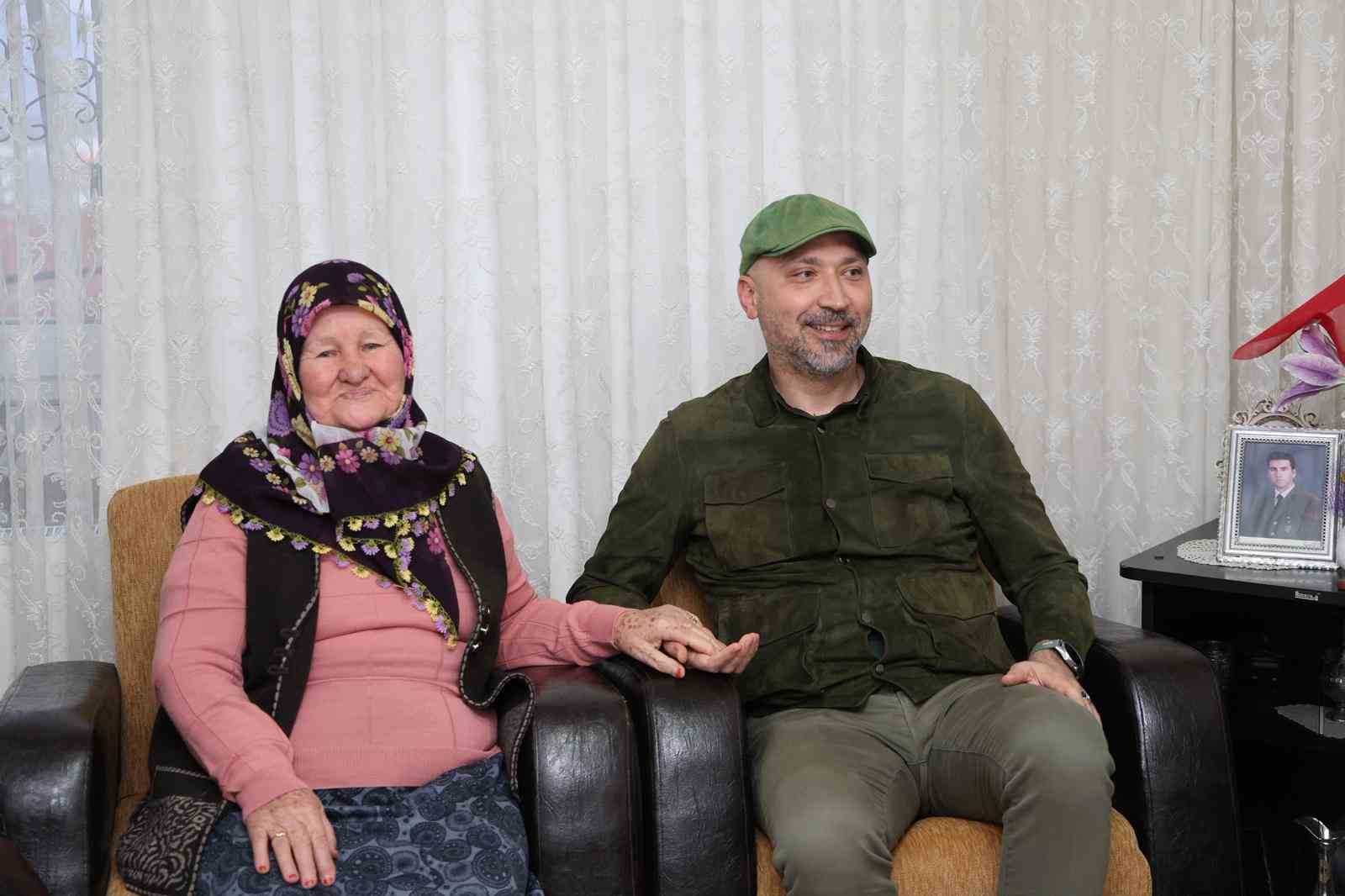 Başkan Arıkan, şehit annelerini ziyaret etti
