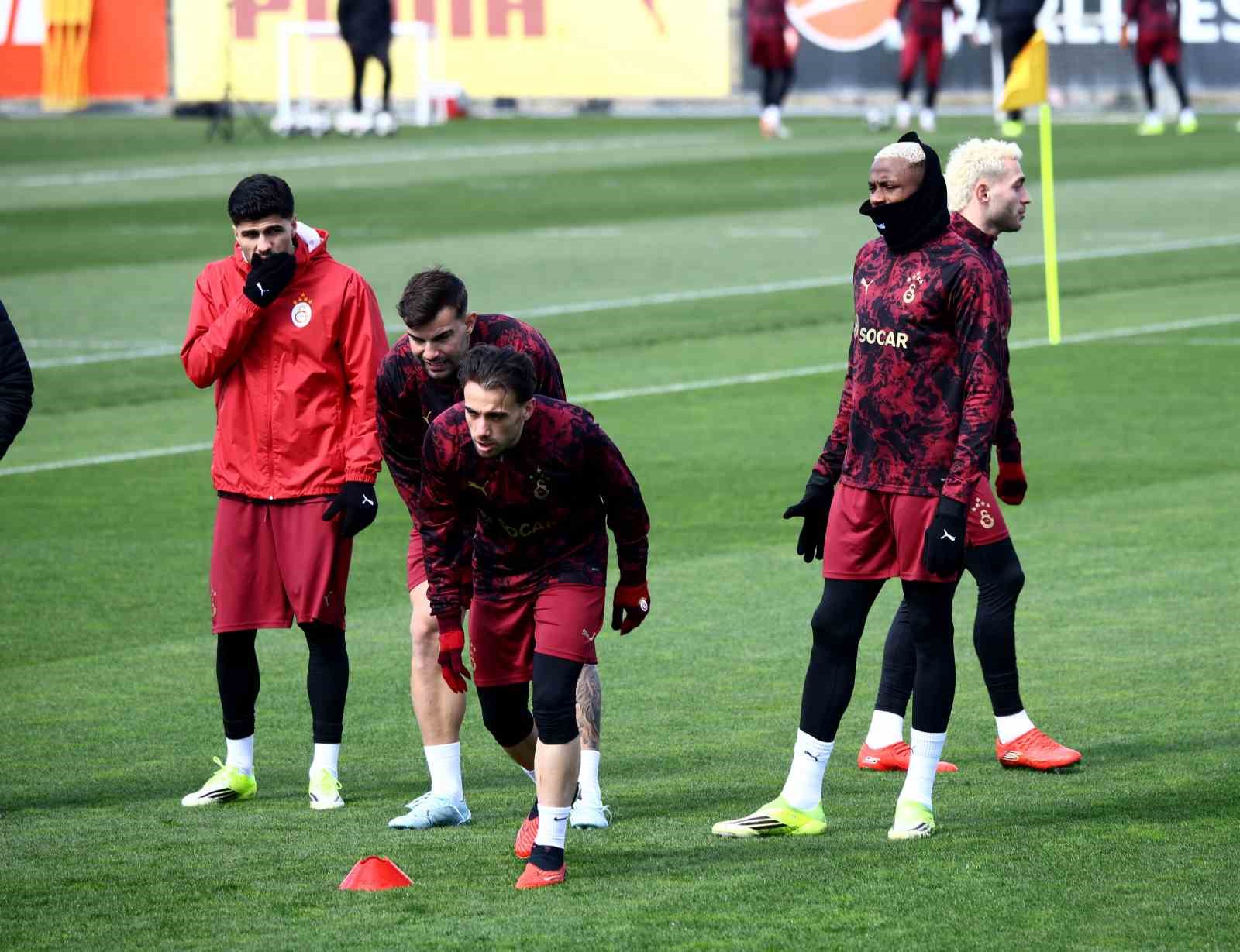 Galatasaray, Liverpool maçı hazırlıklarını tamamladı