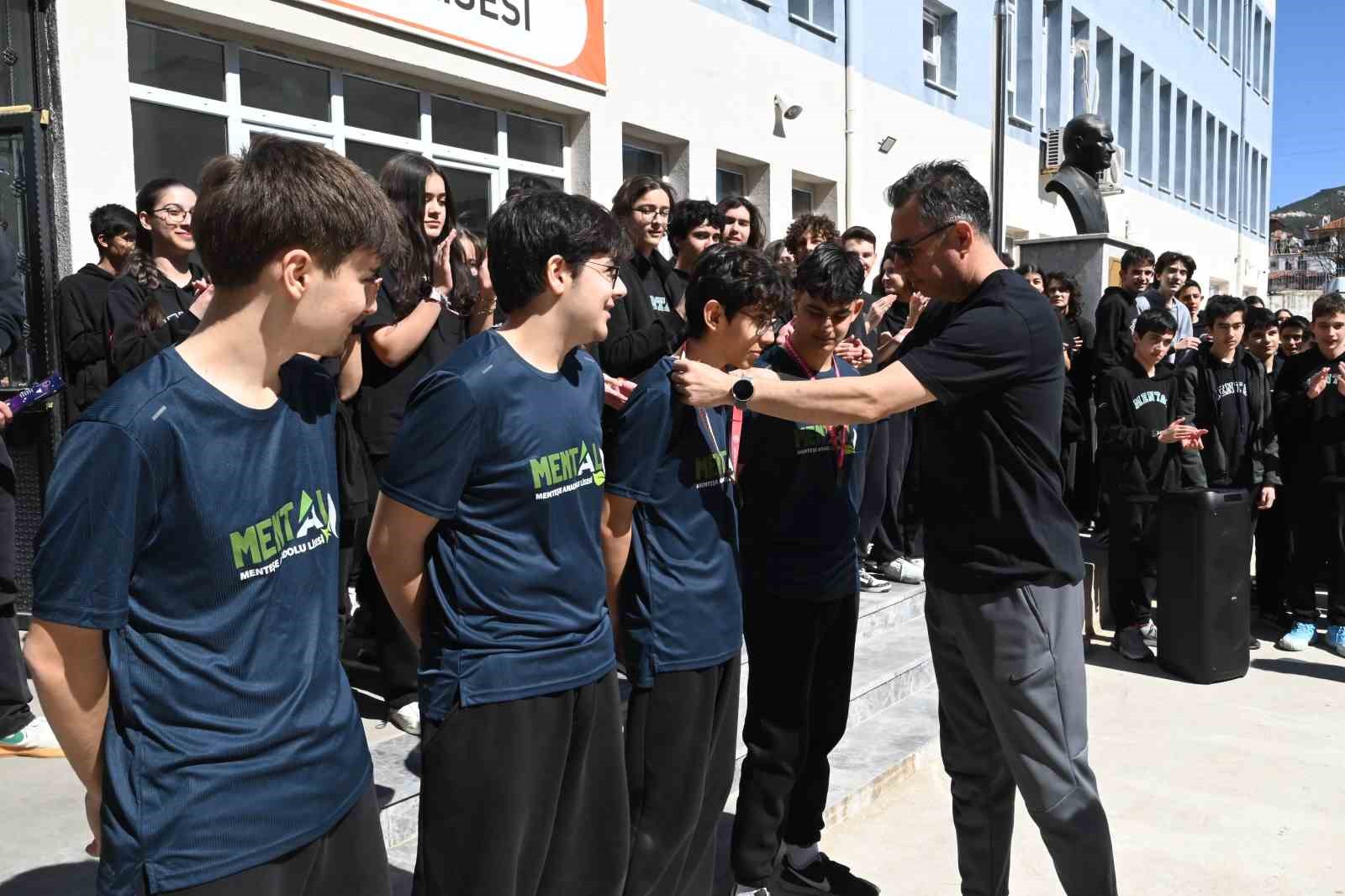 Muğla Menteşe Anadolu Lisesi&rsquo;nde coşkulu karşılama
