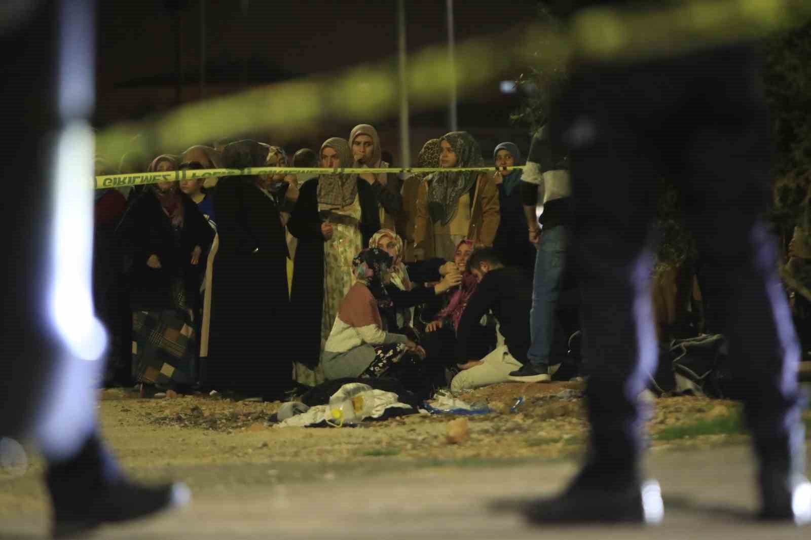 İlk duruşmada karar &ccedil;ıktı: Eşini ve iki kızını &ouml;ld&uuml;ren polis memuruna 3 kez ağırlaştırılmış m&uuml;ebbet
