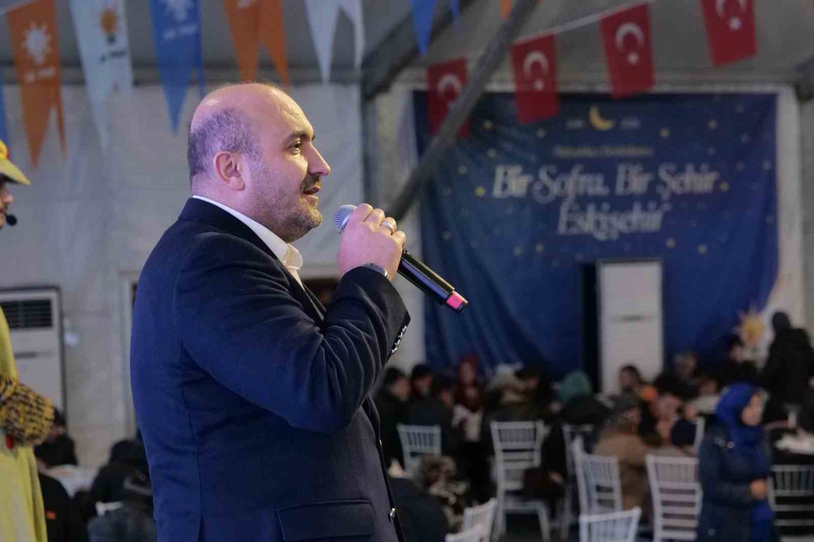 Arama kurtarma ekipleri iftar &ccedil;adırında ağırlandı
