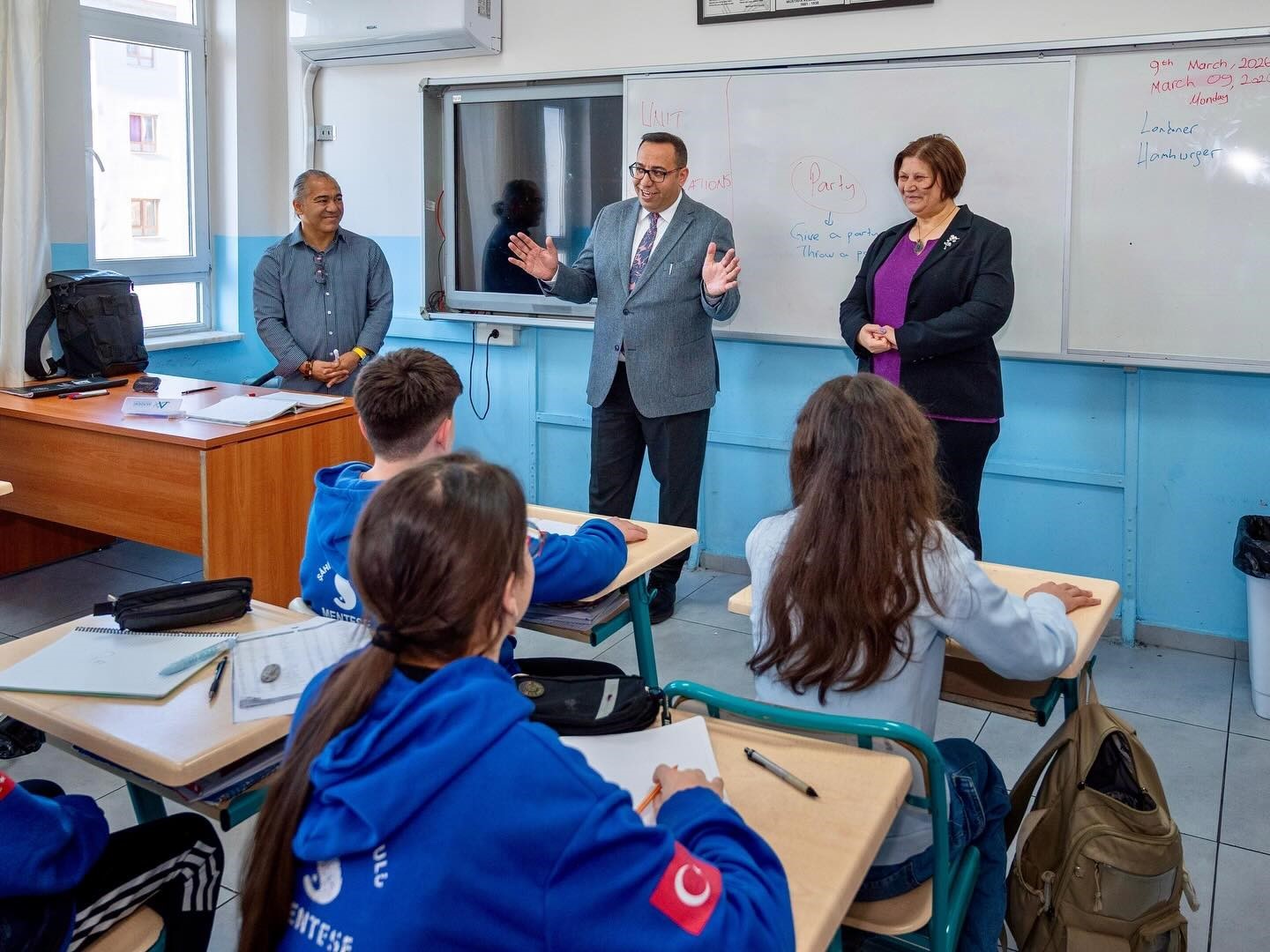 İl&ccedil;e Milli Eğitim M&uuml;d&uuml;r&uuml; Keleş, Ş&acirc;hidi Ortaokulu&rsquo;nda &ouml;ğrenci ve &ouml;ğretmenlerle buluştu
