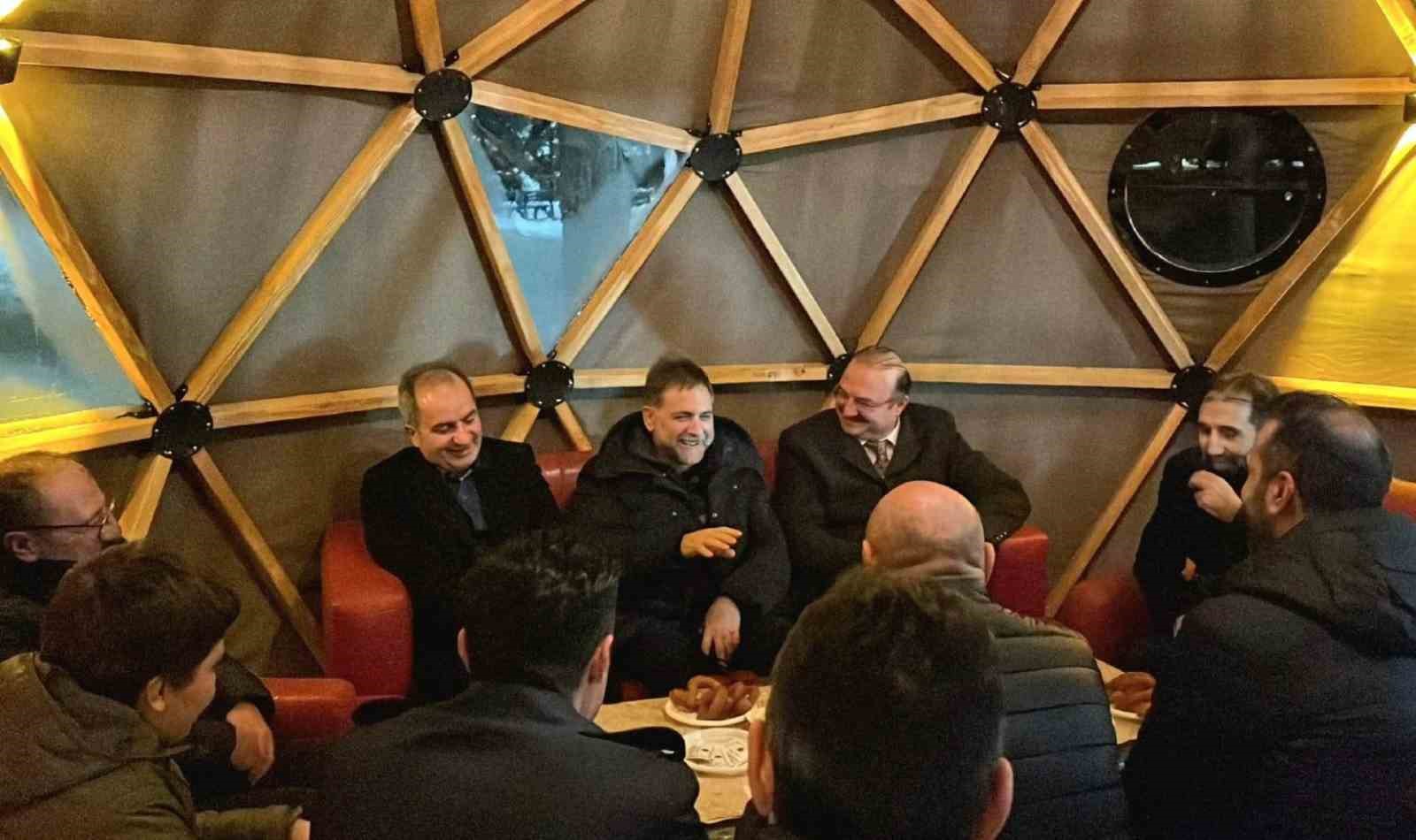 Kamp&uuml;ste Ramazan Sokağı coşkusu
