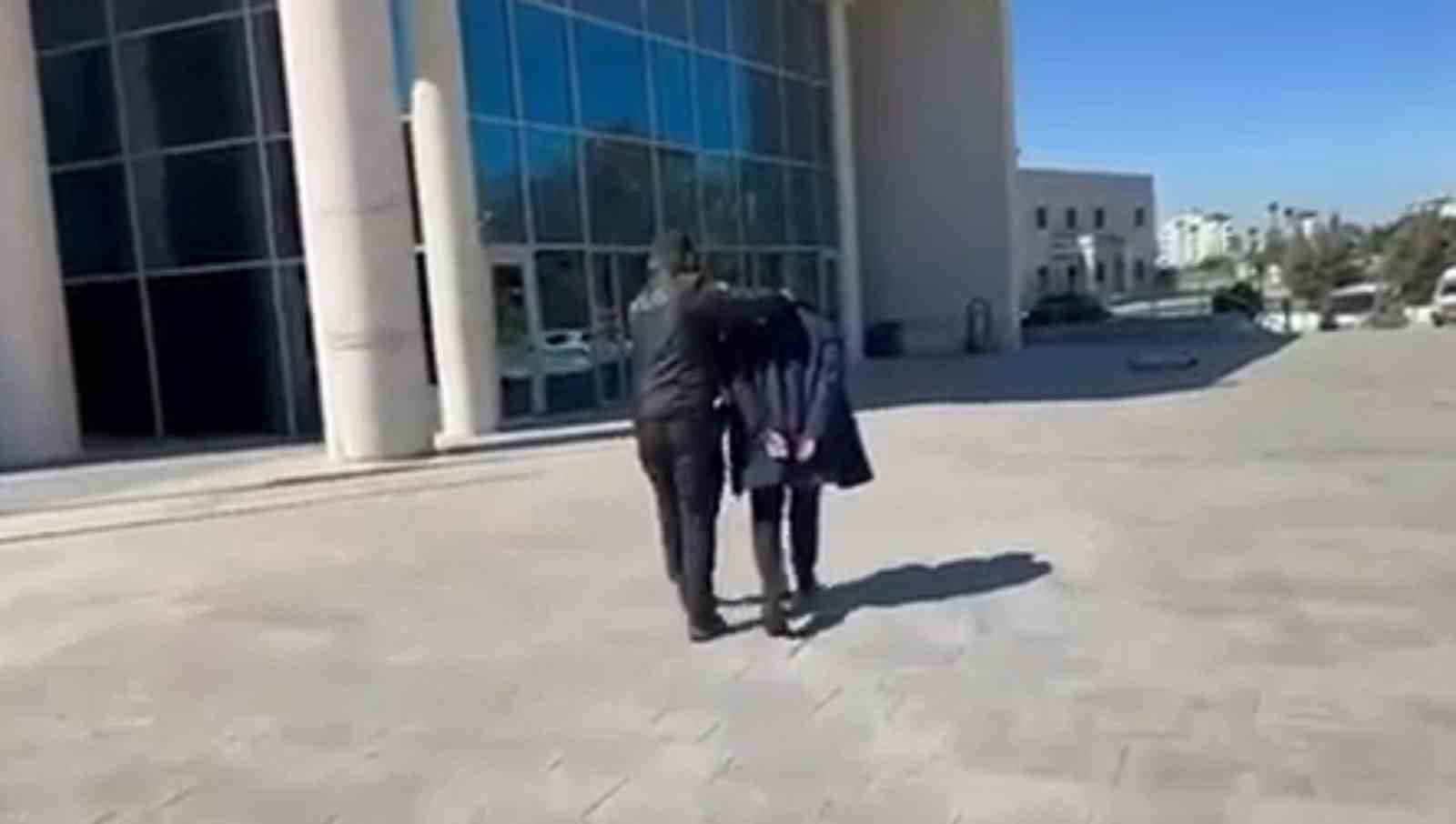 İskenderun&rsquo;da asayiş operasyonu; 2 tutuklama
